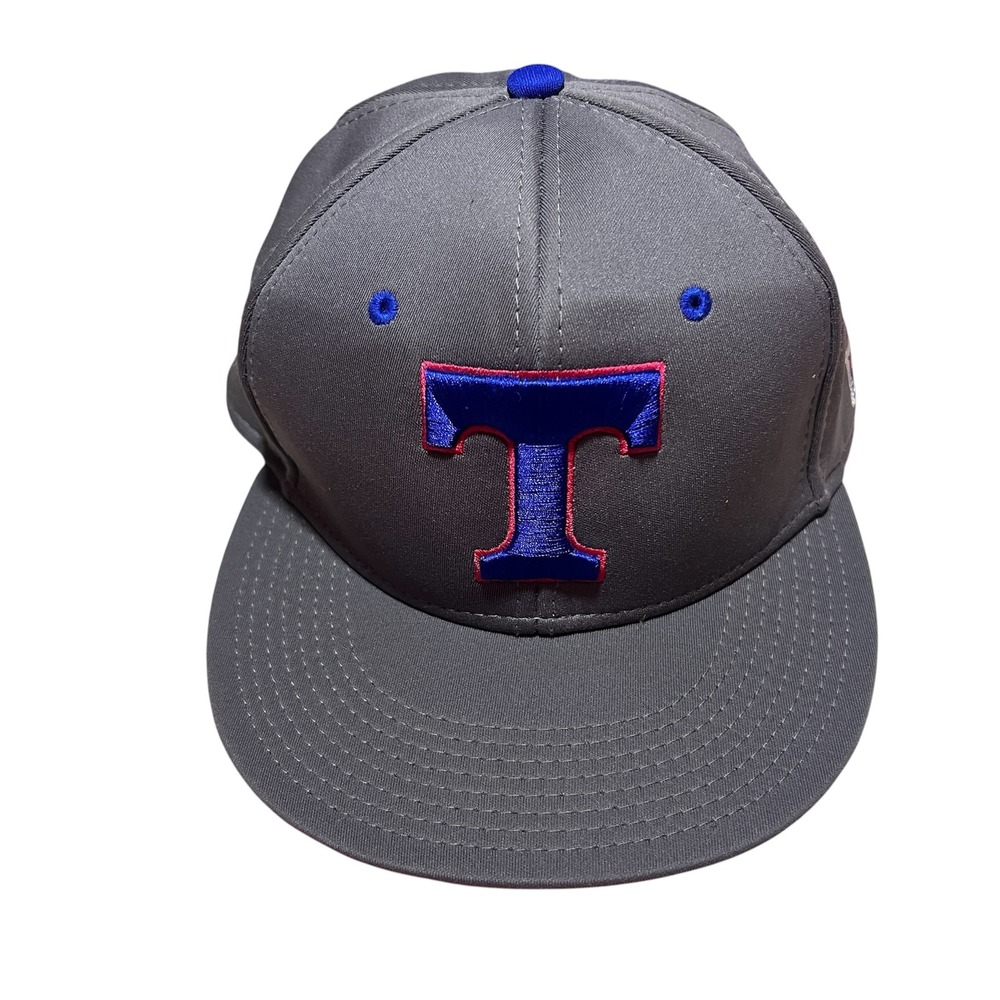 The Game Pro Texas Rangers Fitted Baseball Hat Grey Blue Red Size 7‎ GP400 Cap